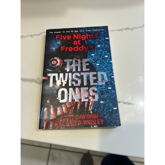 5 piece book bundle - Picture 8 of 11